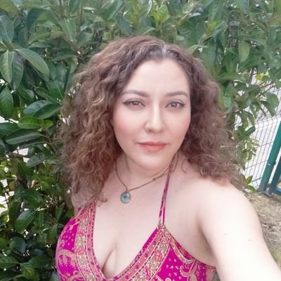 Frida Calvo Holistica Profile