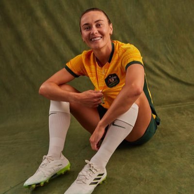 #9 AUSWNT Matilda's 🇦🇺 / #19 Arsenal Women 🔴⚪️ - Adidas athlete. Any inquiries- niki@nikstar.com.au