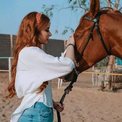 Asemun0's profile picture. تاریخ میخونه،شیفته عکاسی و شعرِ.