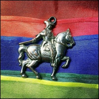 riosverdes's profile picture. アレハンドロ梅田。趣味でタロットや占星術勉強してます。太陽 ♉ 月 ♍ ASC ♓ 3室水星 12室土星がやたら強い。ムー民。メタル、ディスコからクラシックまでいいと思ったらなんでも聴きます。好きな言葉 禍福はあざなえる縄のごとし。人間万事塞翁が馬。人生楽ありゃ苦もあるさ。涙の後には虹もでる。知恵を巡らせ頭を使え。