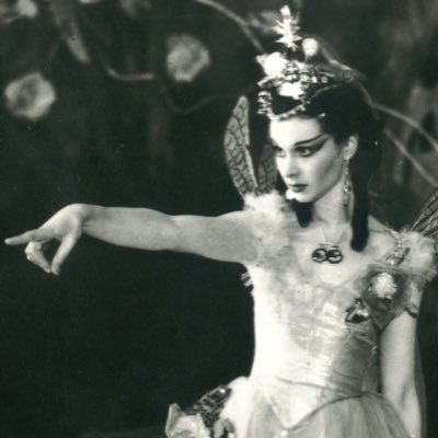 user27272777's profile picture. @femcel2777