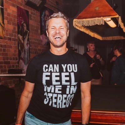 IT Professional, Single Gay Guy, lover of Pop music and Kylie Minogue. Why is folding fitted sheets so HARD? #KylieKrew #KylieMinogue