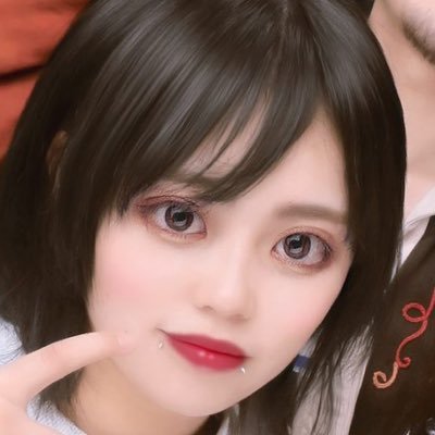 ___ali1il's profile picture. 高卒フリーターライブハウスによくいる人