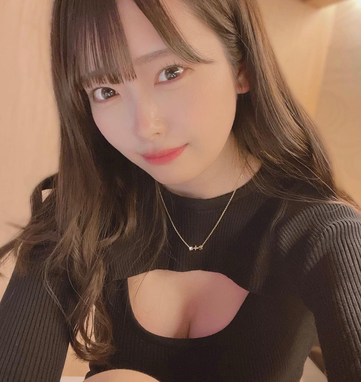 CrystalBan93830's profile picture. お金持ちママさん紹介してます🫧紹介実績多数🫧地域に縛りはありません🫧本業以上に稼いでる方も沢山います🫧フォローしてくれた方にママさん紹介🫧
