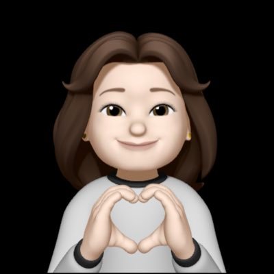 adelinelimcc's profile picture. 