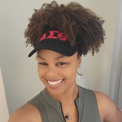 MPABookworm84's profile picture. SC born/CHI raised

                                                              ∆ΣΘ🔺️❤🤍🐘