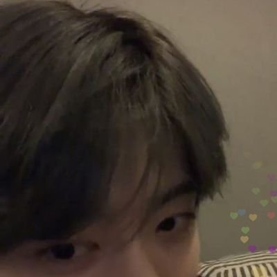 elln_d32214's profile picture. life is still going on