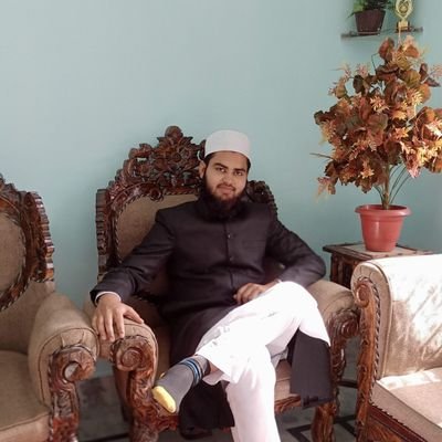 Complete 12th from CBSE Board in 2023.
Now study in Darul Uloom Nadwatul Ulama