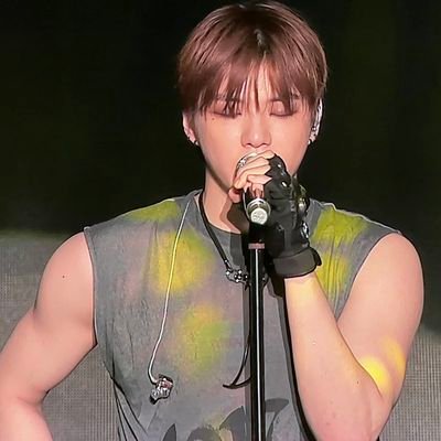 My personal account. I post about Kang Daniel and anything or anyone I like.
https://t.co/tGvrEx3rAm