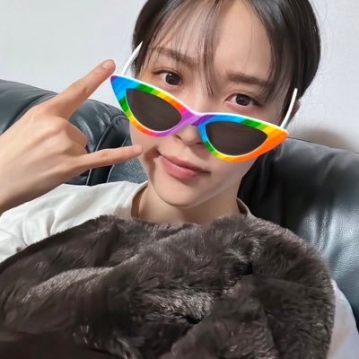hwasasarmpits's profile picture. depressed leo / ec