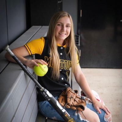 miaarndt5's profile picture. Point Park Volleyball and Softball ‘27