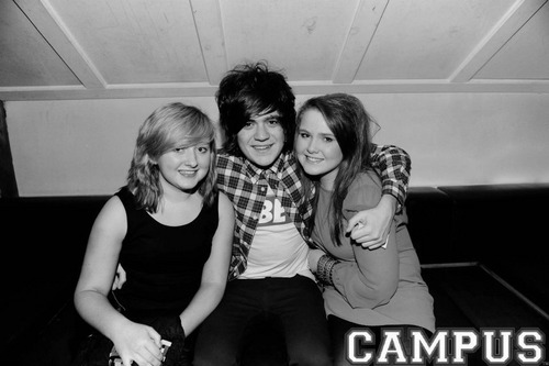 met frankie 4/12/11 !! yeah buddy, dreams do come tru, never give up (: love frankie and one direction, BOOM!