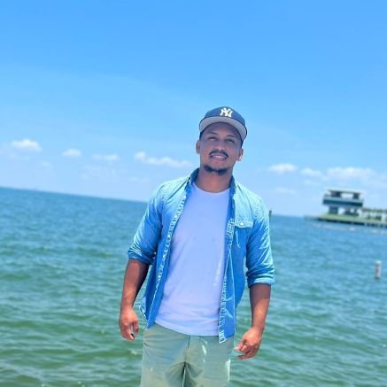 Djcurick10's profile picture. 