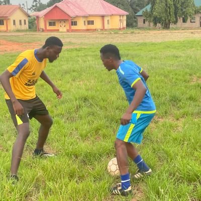 Olugs___😻 || Jesus ✝️ || Chelsea FC 💙 || Footballer ⚽ || Song Writer 🎶 || Agronomist 🌾 ||
|| Greatness From Small Beginnings - GFSB 🌱 ||
