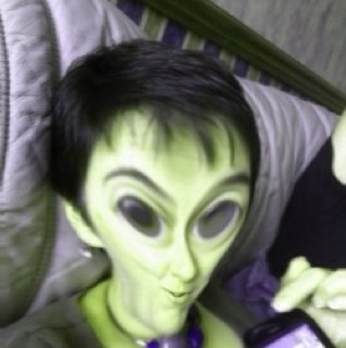 lizardjones10's profile picture. So how to combine greenness, obsession with scuba diving and penchant for technology in NL in one person? result? Me! Keep bees, chickens and worms! Grow Veg!