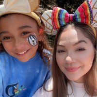 Bee✨ (@h0neymacn) 's Twitter Profile