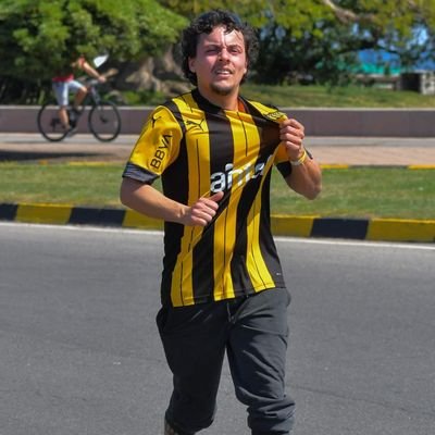 Peñarol las 24 hs del día. The Beatles. Historia animales deportes. Siempre tengo una referencia sobre Los simpson. Ansioso