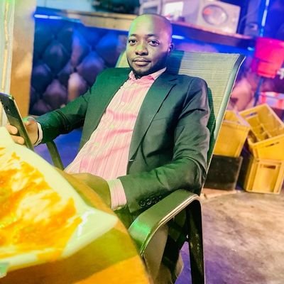 ElvisMUSHAGALU1's profile picture. Diplômé en sciences économiques et de gestions de l'Université Catholique de Bukavu (UCB). 

Entrepreneur privé ayant un cabinet d'aide aux PME.