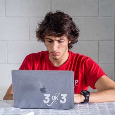 Roovira's profile picture. Jugador del SHUM Maçanet 🏑