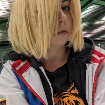 caf_cos_n_draws's profile picture. She/her 🏳‍🌈//🇸🇪🇩🇪; 27 y.o.
artist/writer/cosplayer on hiatus//
genshin or original art //
i'm shy so don't expect any posts ^-^'