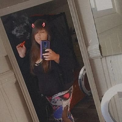 27 | Plus size | Naughty milf💦 | 420🍃 | Plant lover🌱 | Dm for menu | 🚫 NO MEETS/NO COLLABS 🙅♀️ | 🌶️🔗👉 https://t.co/A4ruclePtQ