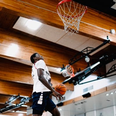 hopper 🏀class of 2026 senegalese @utah prep email 📧 massaermbodj6@gmail.com Instagram Isomass22