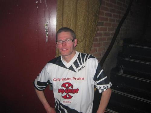 JacobHuizinga's profile picture. glazenhaler en steun en toeverlaat voor alles en iedereen van klaaspruimroden.