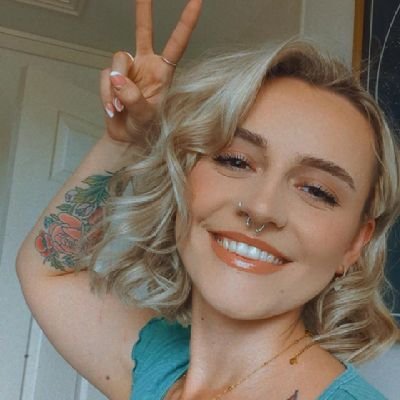 28 y/o from England 🌻 doing my best to be my best 🌿 BPJ 💍