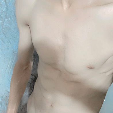 ZubyKusy75032's profile picture. Hi