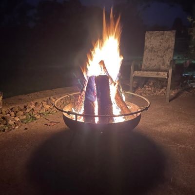 realtalk0729's profile picture. 