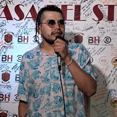 chico comediante, entusiasta de las risas involuntarias y amante de la comedia. sígueme bb