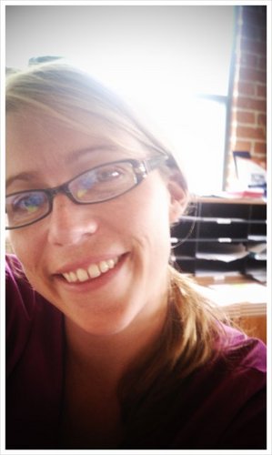 AnneE1022's profile picture. 