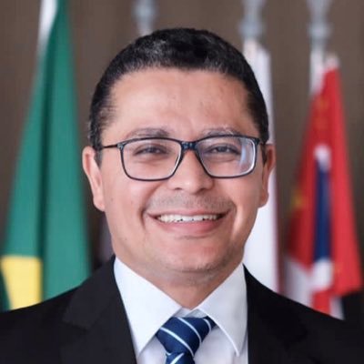 Deputado Estadual (PSB-MA). Ex-Secretário Estadual de Saúde. Advogado, Servidor Público e Professor.