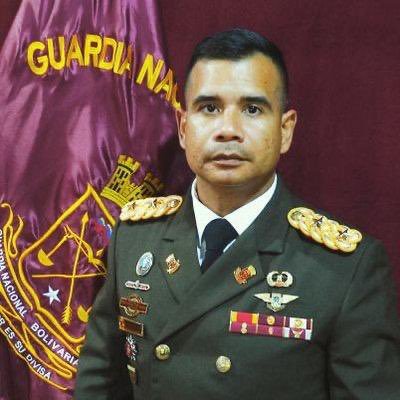 Comandante del D-214 (La Grita) del CZGNB-21 (Táchira). Soldado Bolivariano, decidido y comprometido a construir la Patria Socialista.