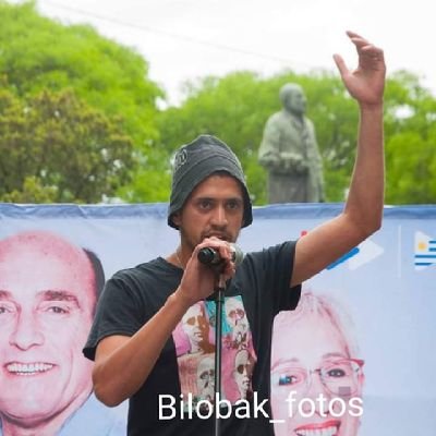 Facebook: Fabricio Corbo

socialista ✊

Manya 🌕🌑

Patricio Rey 👑

Callejeros, casi justicia social 🎷