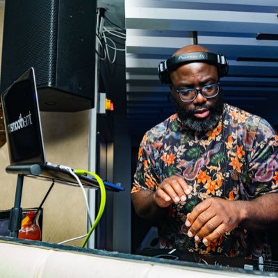 A dj with an opinion • Mixes - https://t.co/CERZpfYdpz • Bookings - hello@mrsmoothemt.net • Opinions - @LastOrdersPodUK • Tips - @BetSmoothUK 🇬🇭