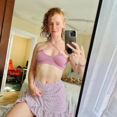 Fe18153Felicia's profile picture. 