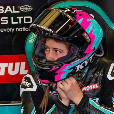 🇮🇹 - 🇬🇧 2022 BSB Junior Supersport rider for Affinity Sports Academy - instagram: denise.dalzotto - facebook: Denise Dal Zotto - ticktock: denise.dalzotto8