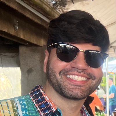 rafaminatelli's profile picture. A vida é curta de mais, mas às emoções que podemos deixar. Duram à eternidade. A vida não é de se brincar, porque em pelo dia. SE MORRI...