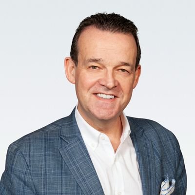 Principal at Earnscliffe Strategies (@EarnscliffeCDA) in Toronto, Canada. Once killed a man for whistling too loudly on the subway.