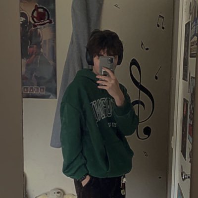 stqrmfly's profile picture. dilf