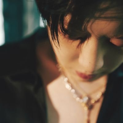 이 세상 모든 건
#찬열 없이 의미가 없어 !!