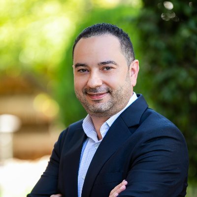 HililiM's profile picture. Experienced General Manager | Lifelong learner | Passionate about Mindful Leadership | Transforming Workspaces one mind at a time | Daily insights & inspiration