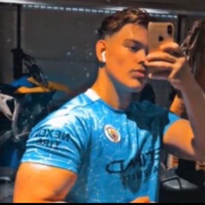 LewisYates1894's profile picture. Freelancing Copywriter, and Digital Marketer. I can help grow your business and boost the revenue in your pockets! Dm me and view my website below👌