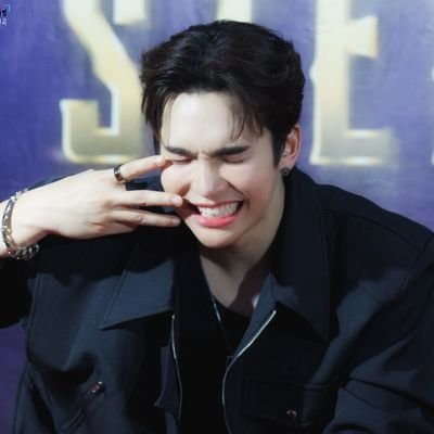 Here for MaxNat 🦖🍼 ||
Heartdisk #ฮาร์ทดิสของแม้กณฐ 💖💙💾 || Dinokornthas 🦖 || Le lloro a @mmaxmaxxxx