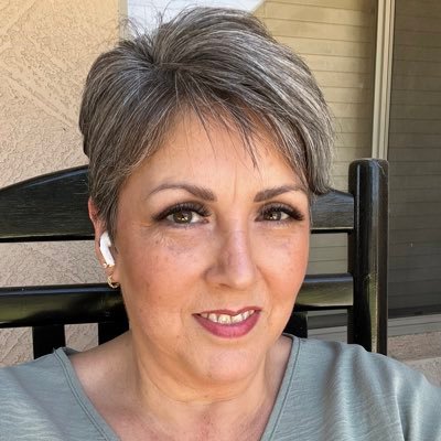 embracethechaos's profile picture. 