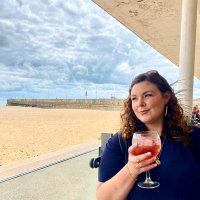 Zoë🌙 (@zoeclarewrites) 's Twitter Profile