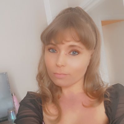 CityLights_x's profile picture. 🌸