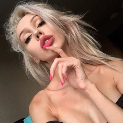 The girl with the 🐙 tattoo | insta: telariloveXX 🤍 https://t.co/2W2q0DutIo