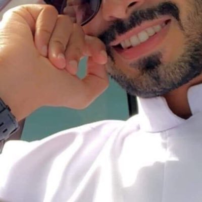 لاّ أشبـهّ احـّداً آعيـَشُ عَلى كِمِيه هَائِلة من الثِقه